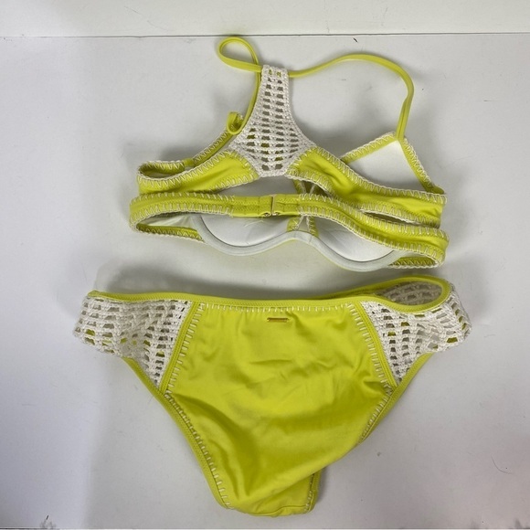 Victoria's Secret Green Crochet Triangle 2 Piece Bikini - Picture 2 of 8